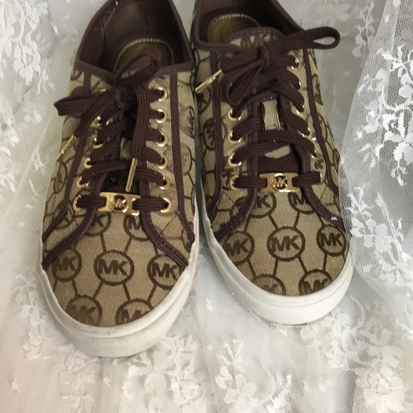 Michael Kors Signature Sneakers Size 9.5 M - Picture 1 of 7